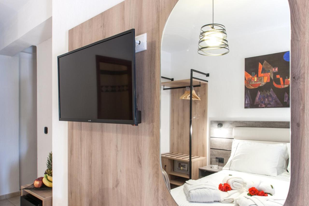 Hermes Hotel Vromolimnos 外观 照片