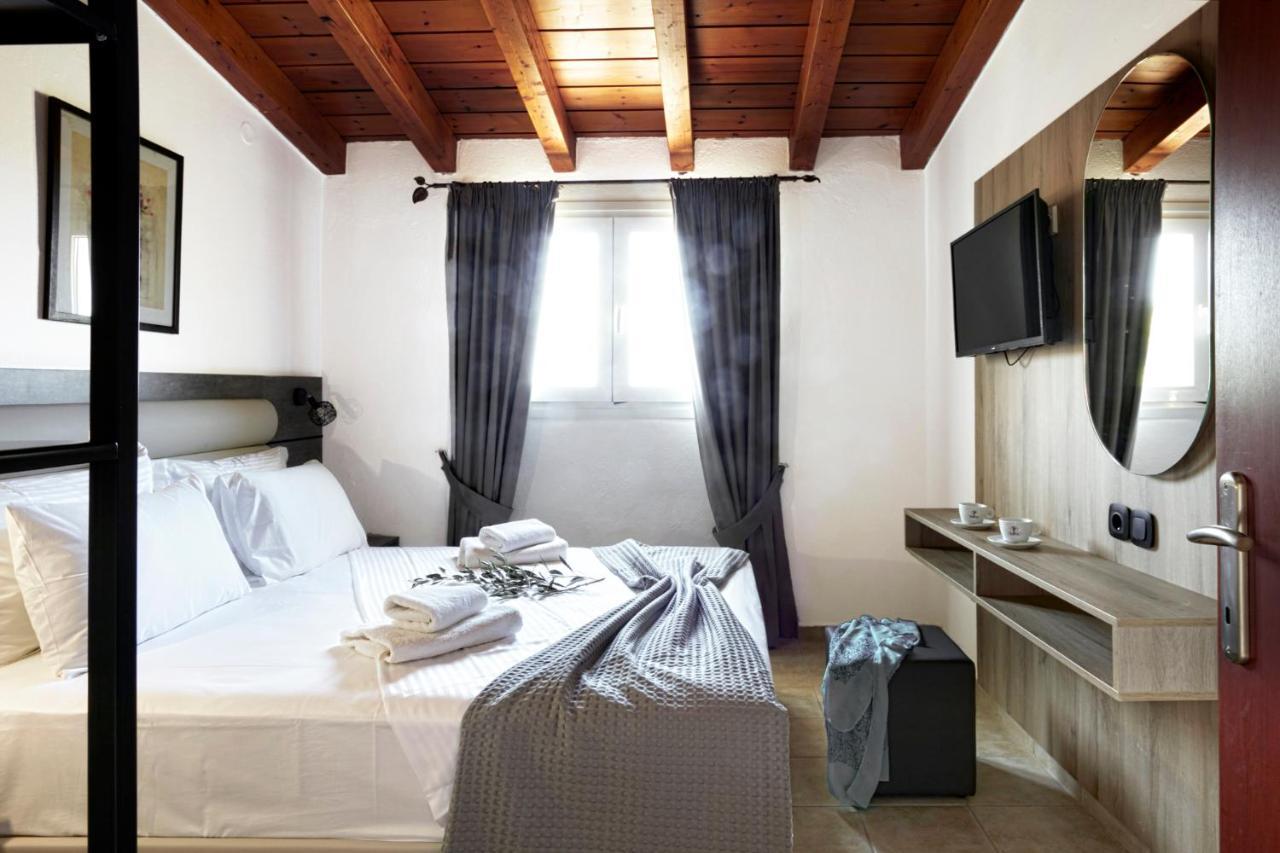 Hermes Hotel Vromolimnos 外观 照片