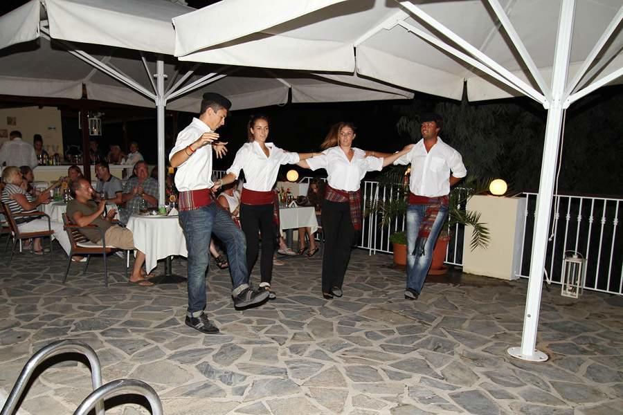Hermes Hotel Vromolimnos 外观 照片