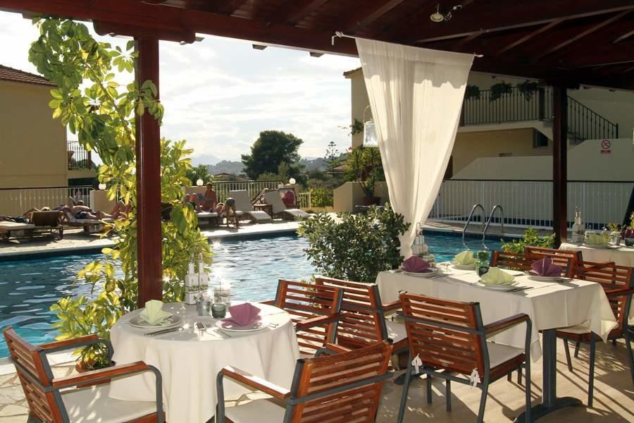 Hermes Hotel Vromolimnos 外观 照片